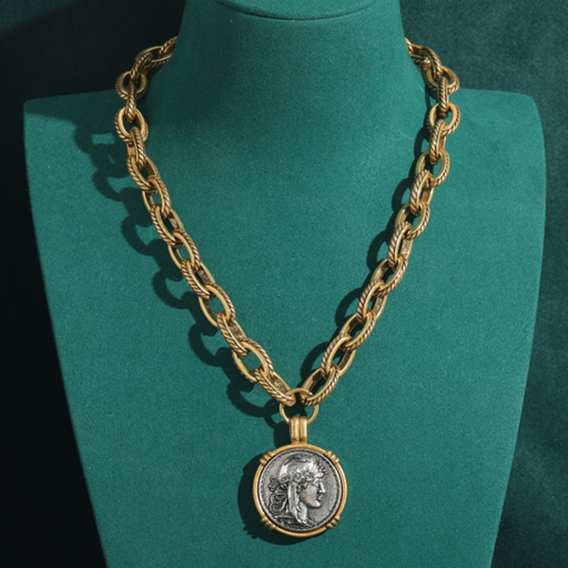 Vintage Collectible Coins - Collier ras de cou Vintage pour