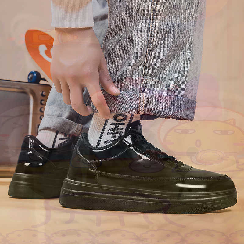 Bottes taille 33 Tennis chauss - Most Expensive Vintage Collection avis et prix