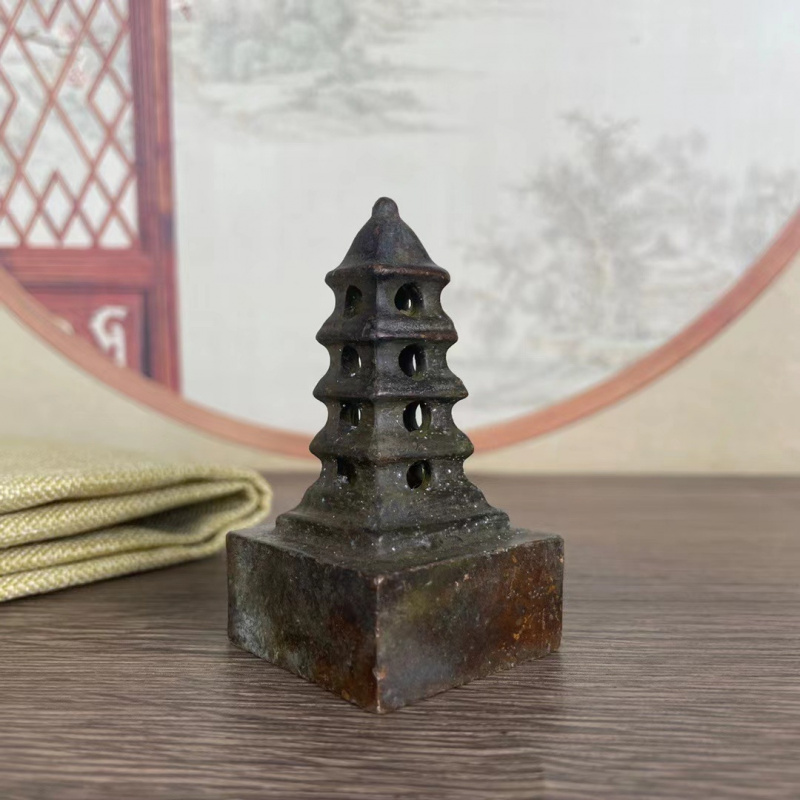 Petit ornement de tour sculpté - Small Vintage Collectible Items avis et prix