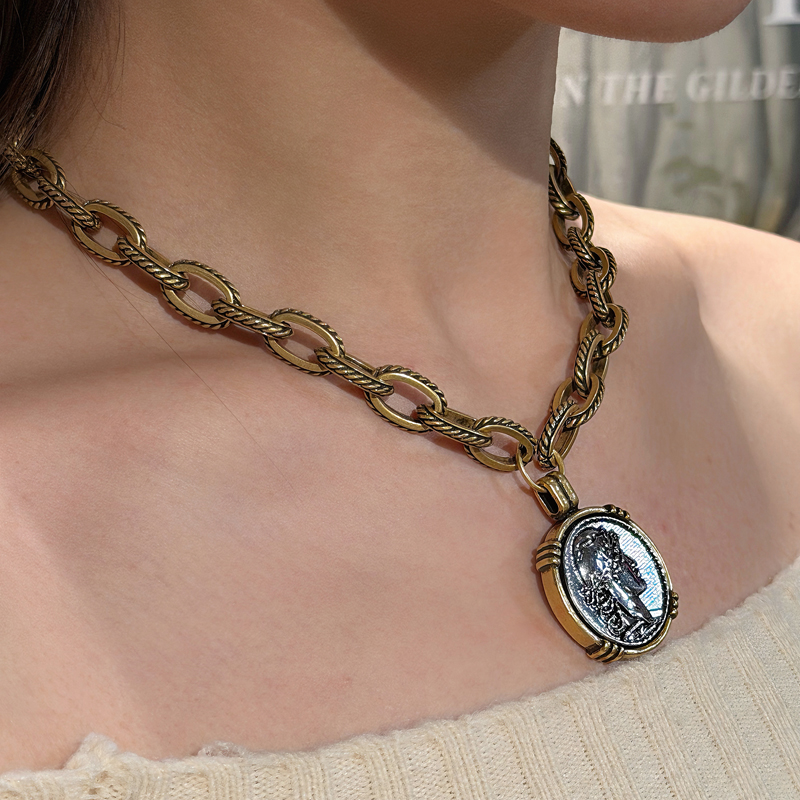Collier ras de cou Vintage pou - Vintage Collectible Coins avis et prix