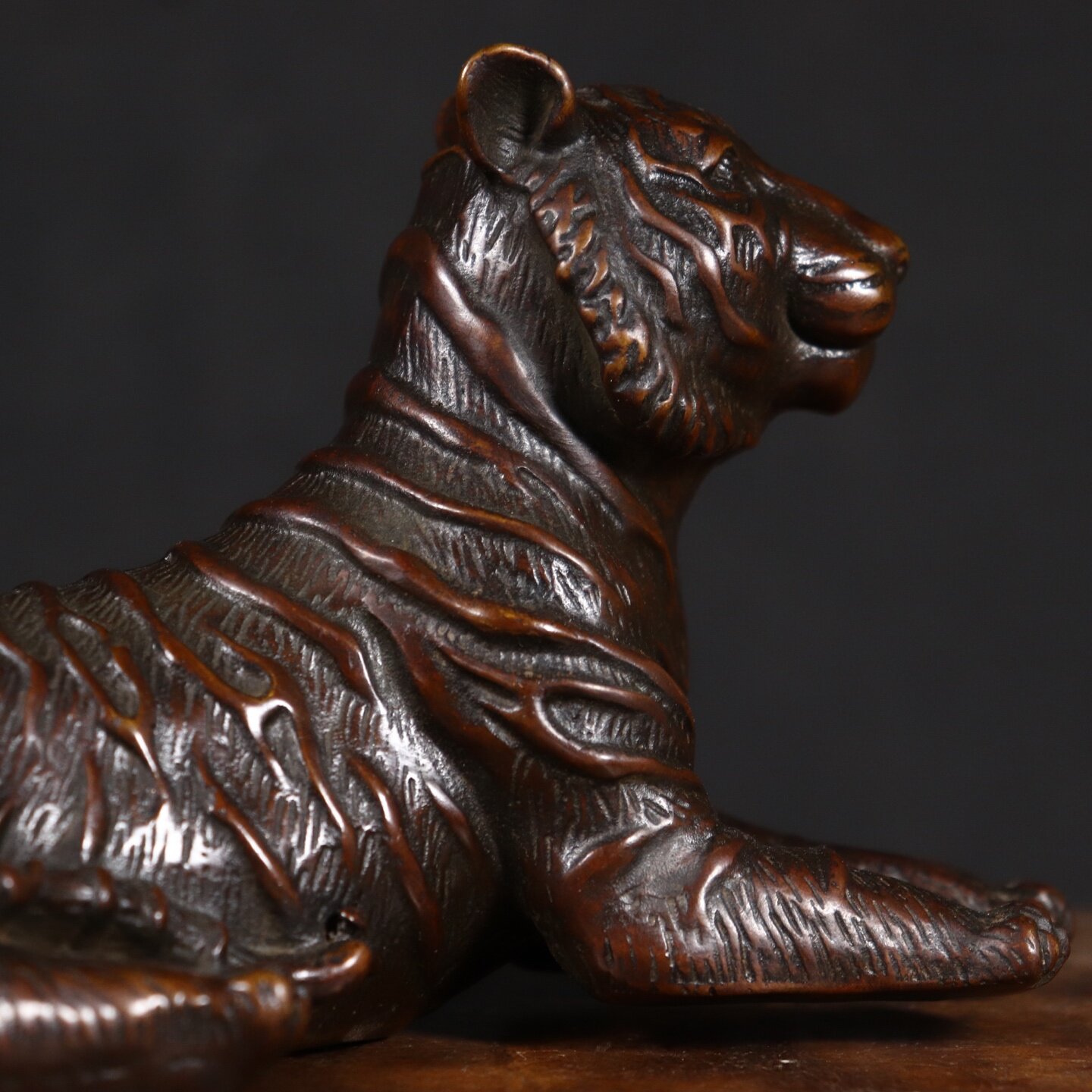 Statue de tigre en cuivre vint - Vintage Collectibles Store avis et prix